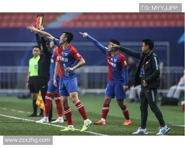 青岛黄海青港与广州富力激战正酣比分揭晓精彩瞬间回顾