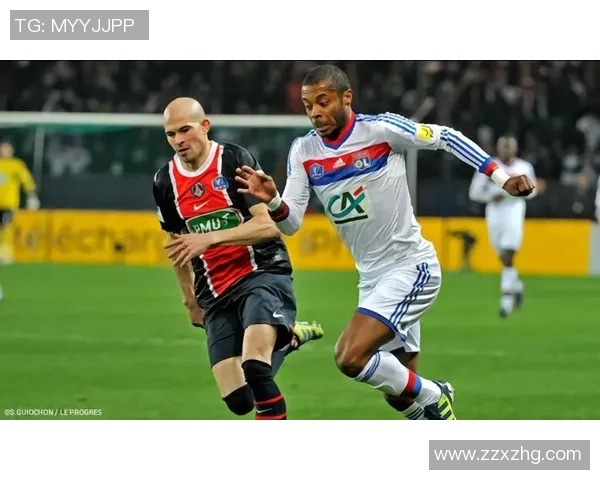 8月22日悉尼与曼立联激战成和比分揭晓精彩瞬间回顾